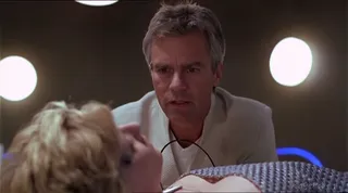 Rageroo-Amanda_Tapping-Stargate_S2E22-01