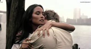 newf-laura_gemser-emanuelle_and_the_last_cannibals_01